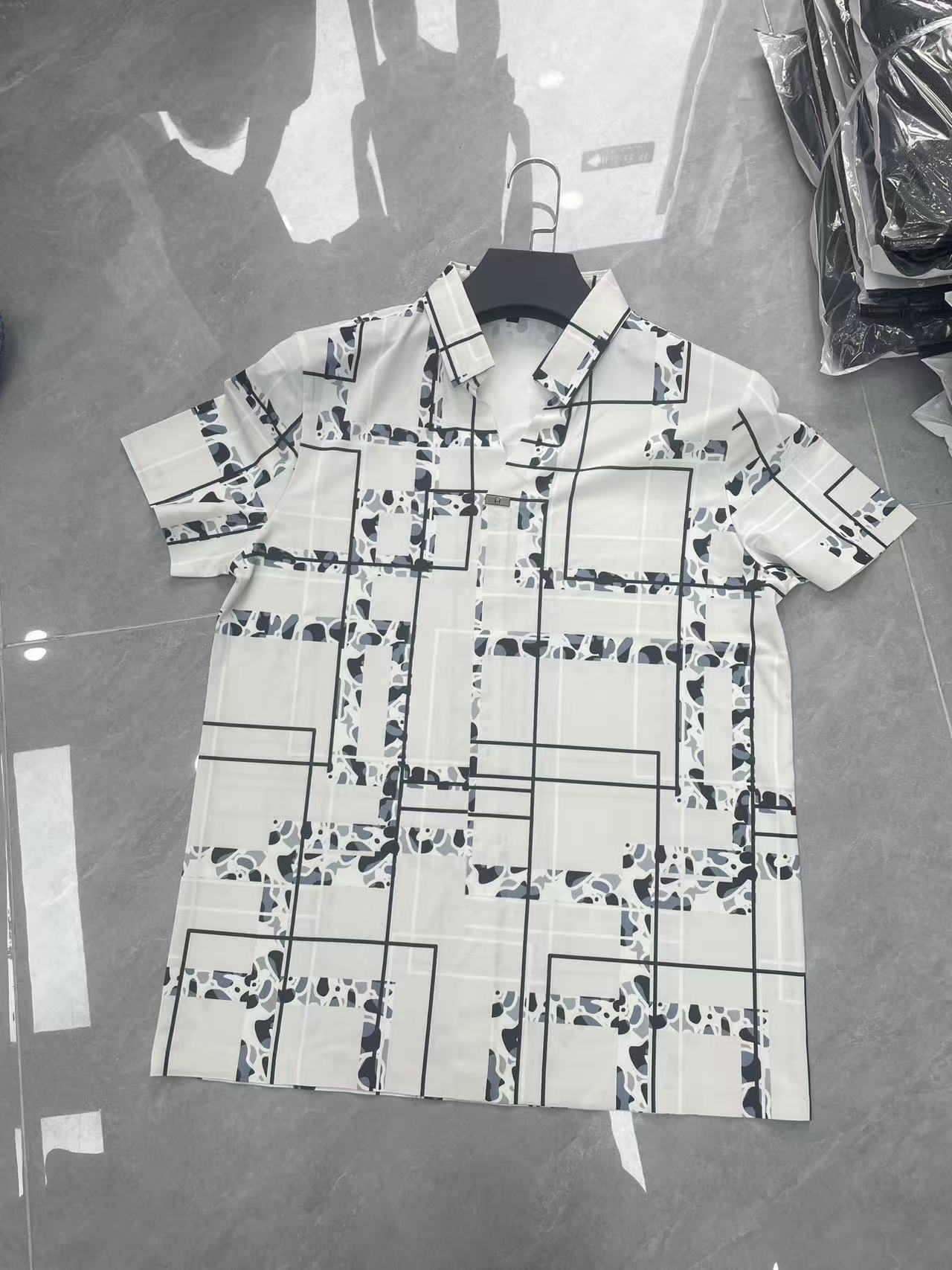 Men's short-sleeve seamless V-neck2001