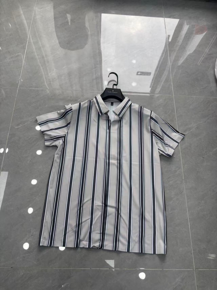 Men's short-sleeve seamless V-neck2043